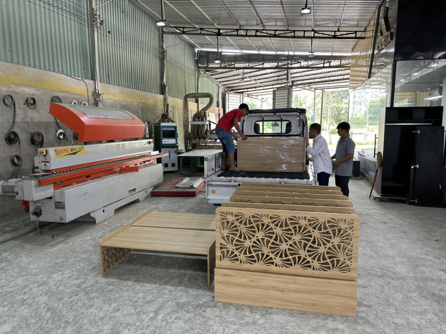 NỘI THẤT TIỆM MÌ CAY CẦN THƠ