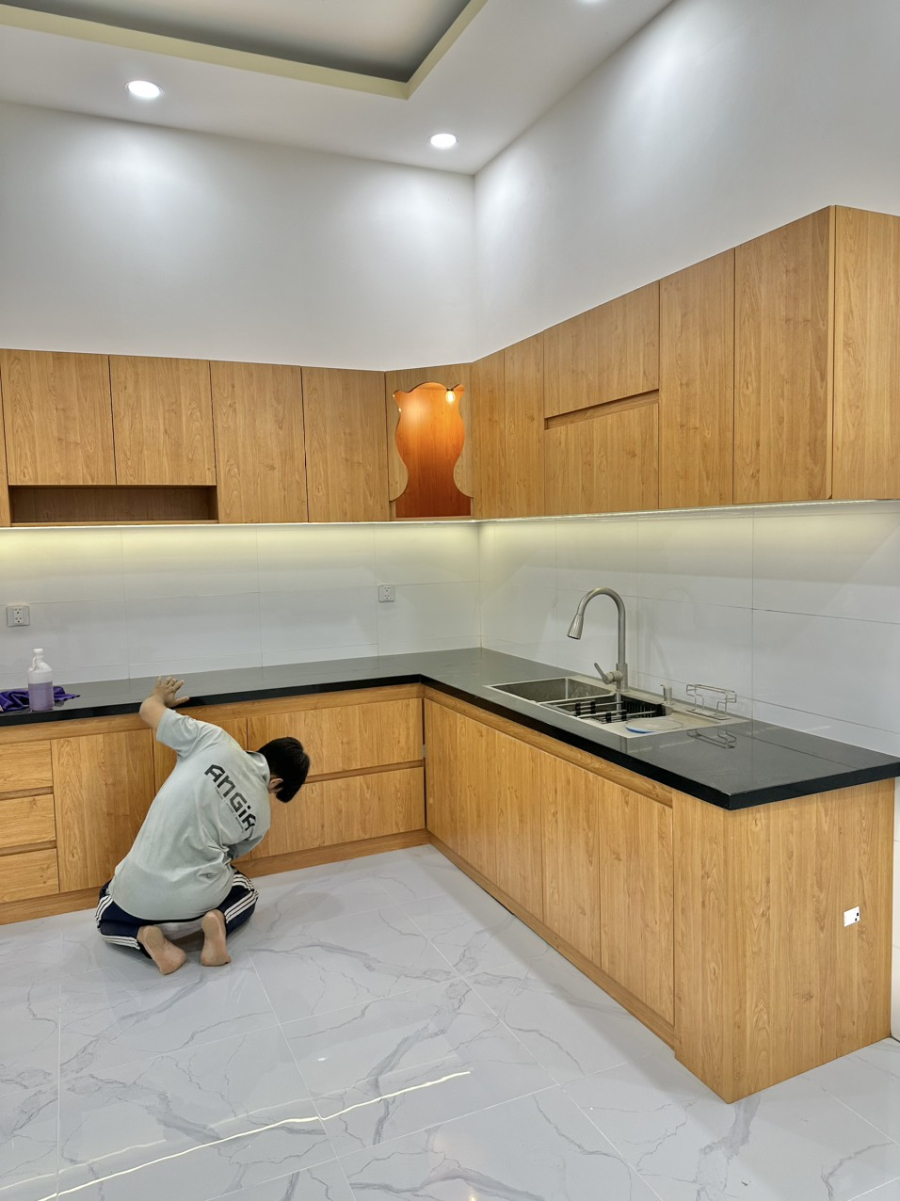 THI CÔNG TỦ BẾP CẦN THƠ