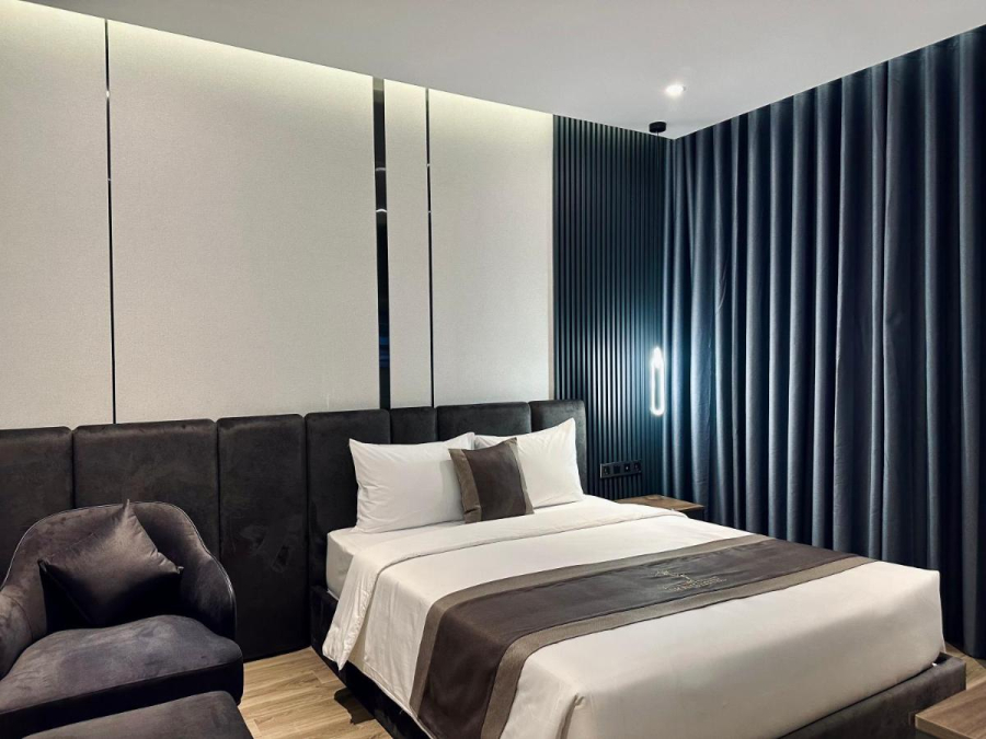 THI CÔNG KHÁCH SẠN LION 15 HOTEL - CẦN THƠ