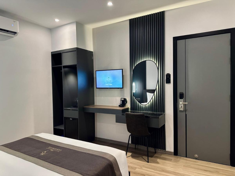 THI CÔNG KHÁCH SẠN LION 15 HOTEL - CẦN THƠ