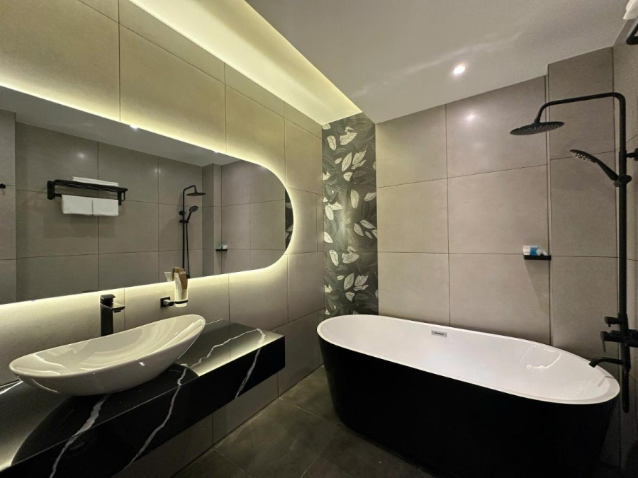 THI CÔNG KHÁCH SẠN LION 16 HOTEL - CẦN THƠ